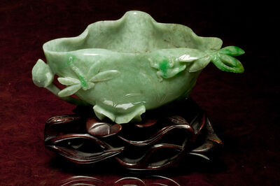 Jadeite Lotus Leaf Brush Washer with Hardwood Stand